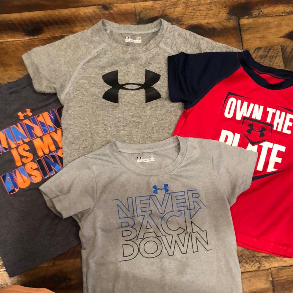 Under Armour Tshirts 2T